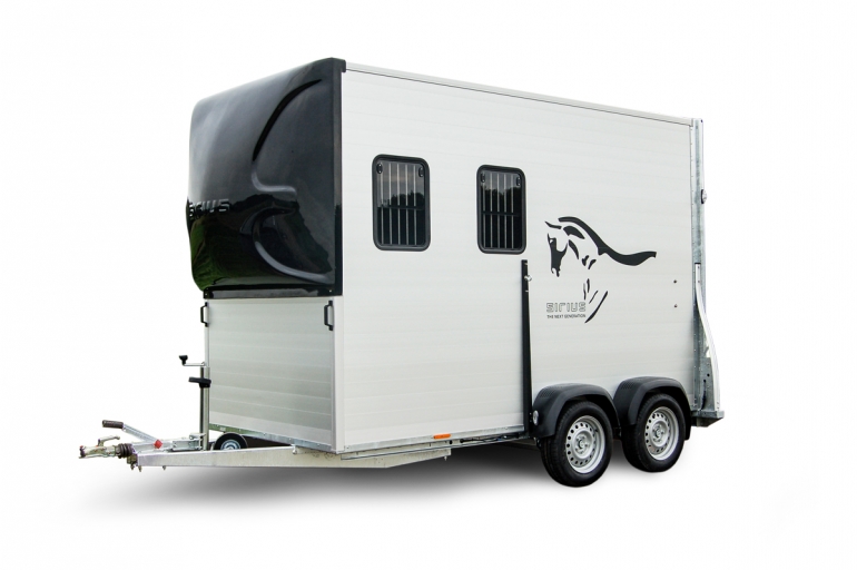 Sirius Trailers S75 horsetrailer aluminium sides polyester front functionality